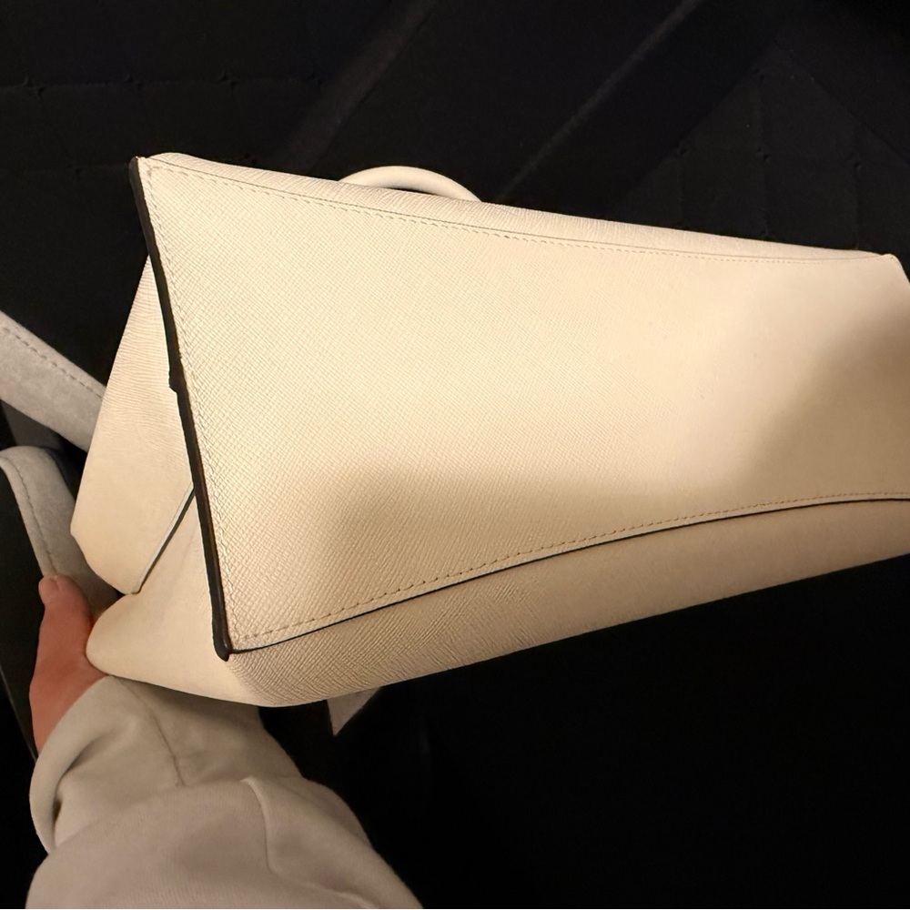 Kate Spade Elegant Cream Satchel - Picture 4 of 6